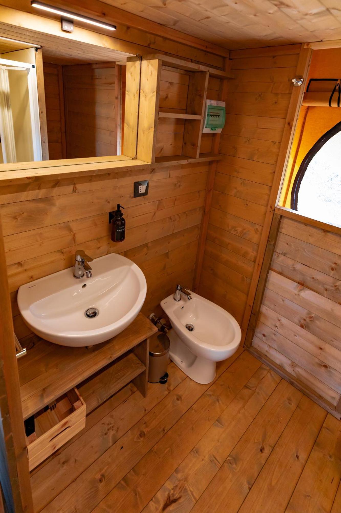 Glamping Stregaia Hotel Massa Marittima Bagian luar foto